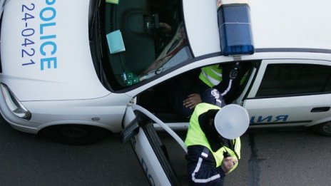 Подпалил се камион затвори прохода Троян–Кърнаре