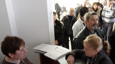 НАП &ndash; Търново прибра 35 бона от GSM-и на длъжници