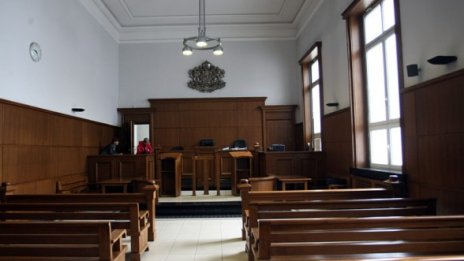 Съдят побойник, пребил жена си в Пловдив