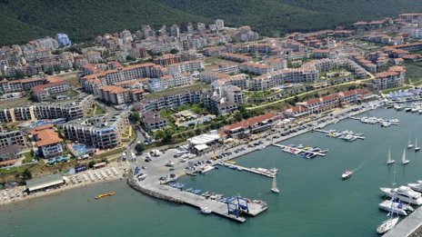 В "Свети Влас" пак стояха без ток