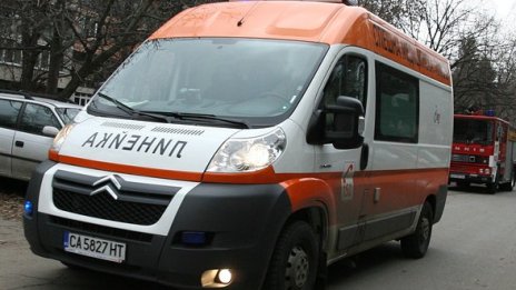 Мъж опита да се довърши с ток, бременната му жена припадна