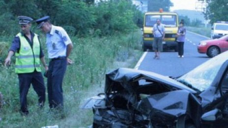 2 деца и четирима възрастни ранени край Димитровград