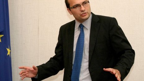 Сините искат незабавна оставка на Божидар Димитров