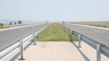 Пътищата в страната са сухи
