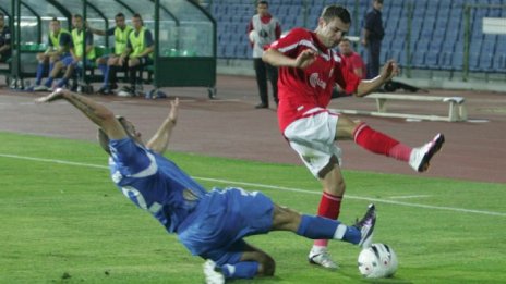 ЦСКА се измъчи срещу ТНС, но стигна до класическо 3:0