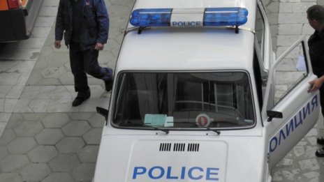 Задигнаха 10 бона от кола в Бургас