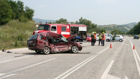 Петима гинат на пътя само за денонощие
