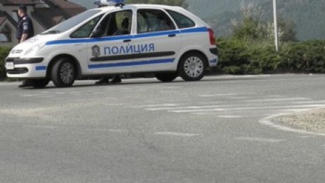 Двама маскирани обраха куриерска фирма в Ямбол