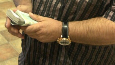 Пробутаха стари пари като нови на словашки турист