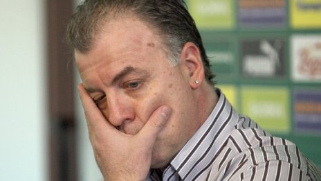 И Наско Сираков хвърли своята оставка