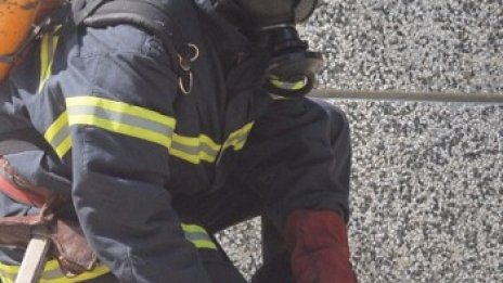 Мъж и жена са обгорени при пожар в мазе в Златоград