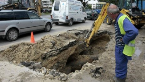 Спират водата в Княжево и в центъра на София