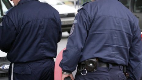Арестуваха петима за имотни измами