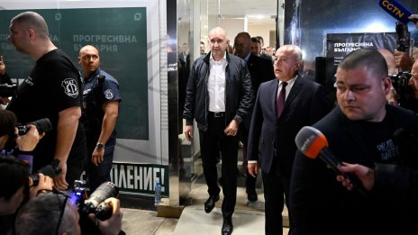 При 100% преброени протоколи: Окончателна победа за Радев, ГЕРБ се задържаха на втора позиция