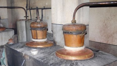 Спипаха 1350 литра ракия без акциз в старозагорско село