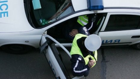 Взривиха БМВ във Враца