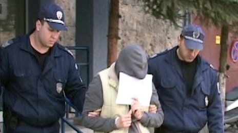 Задържаха деветима, вилнели след мачове