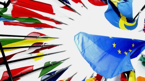 Само 44% от европейците говорят чужд език