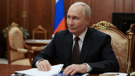 Параноичният Путин увеличава личната си охрана до 800 служители