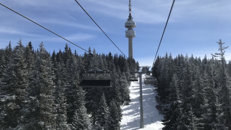 Над 500 студенти посрещат 8 декември на Пампорово 