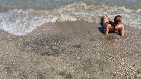 Днес ще е слънчево и топло, краткотрайни валежи следобед