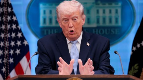 От скептицизъм до действие: Как Тръмп одобри "Епична ярост&ldquo; срещу Иран?