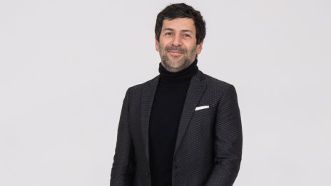 Френски дизайнер представи 100% виртуална колекция, създадена с ИИ 