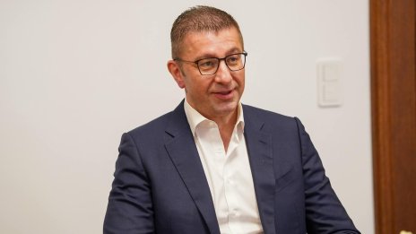 Мицкоски твърд: РСМ няма да прави конституционни промени, ще си платим цената