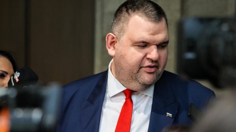 Пеевски: Цялата държава е под камуфлаж
