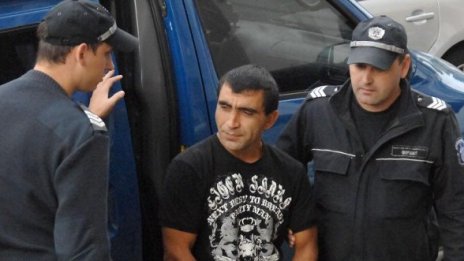 34-годишен мъж умишлено гръмнал Лихваря и жена му