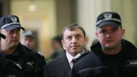 Комисия се произнася за кадровото развитие на Алексей Петров