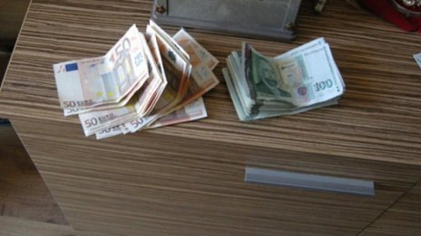 Дядо олекна с близо 7 бона, "развалиха" му магията