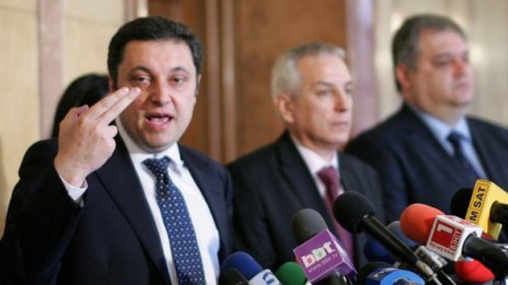 РЗС подпука и човек на Цветан Цветанов