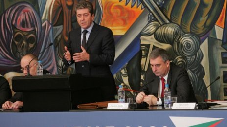 Първанов: Избрахме грешния път, Борисов не се справя