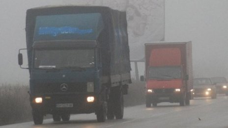 Отпадат ограниченията за камиони на пътя Батак&ndash;Доспат