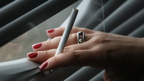 Работодателите да поощряват непушачите, съветват специалисти