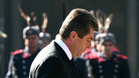 Проектът на Първанов засега няма да се регистрира като партия