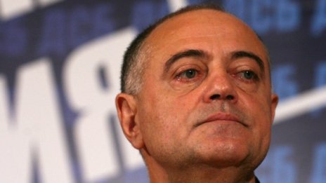 Ген. Атанасов: Първанов цели да вкара Петров в политиката