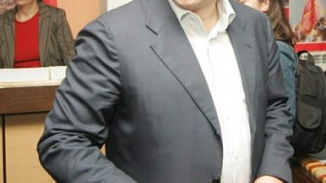 Станишев размаха пръст на своите заради АБВ