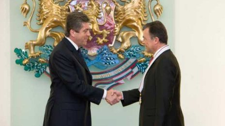 Президентът връчи "Стара планина" на посланика на Турция