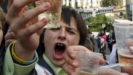 Все повече младежи развиват дринкорексия