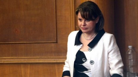 Шефката на НЗОК: Парите не се дават "на тъмно"