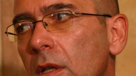 Константинов: Проблемите на лекарите няма да се решат на площадите