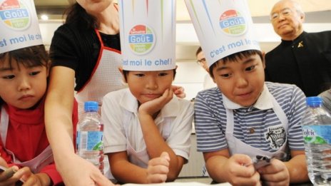 Родителската намеса при храненето прави децата капризни