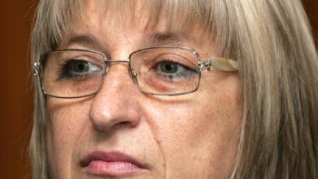 16-те припнали за подаръчетата със служебните коли на НС