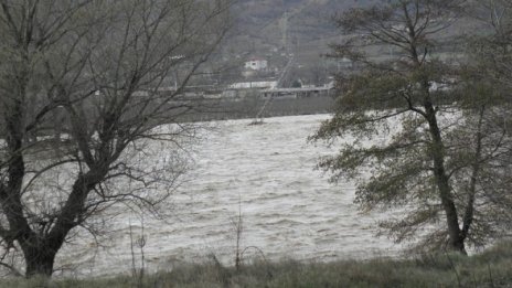 В Западна България ситуацията остава критична