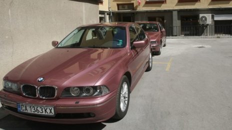 Пребоядисаха розовите BMW-та