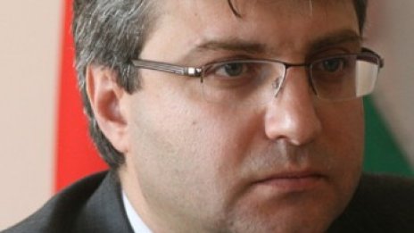 Все повече висшисти – безработни