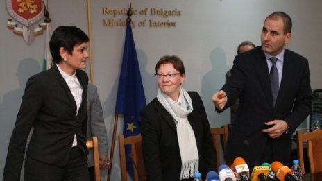 С ?14 млн. по-малко ще струва системата за новите паспорти