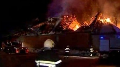 Пожар погълна белгийско абатство